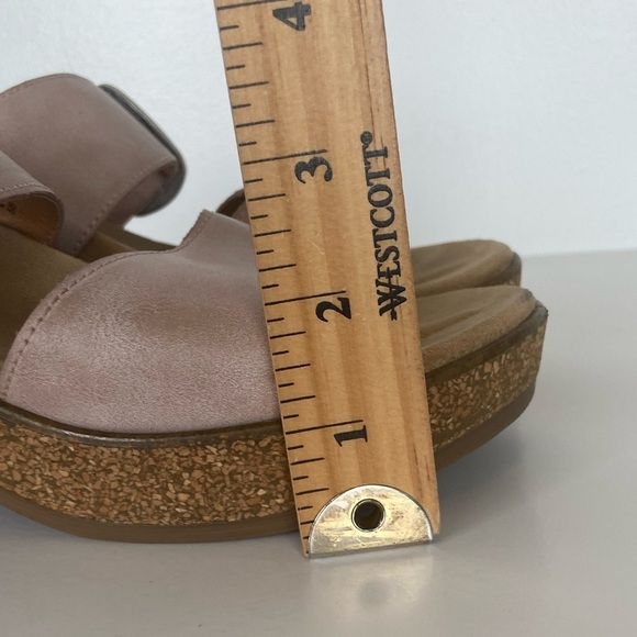 White Mountain Women's Copious Footbeds Sandals Size 7 M Pink Wedge Buckle Cork - Picture 6 of 8